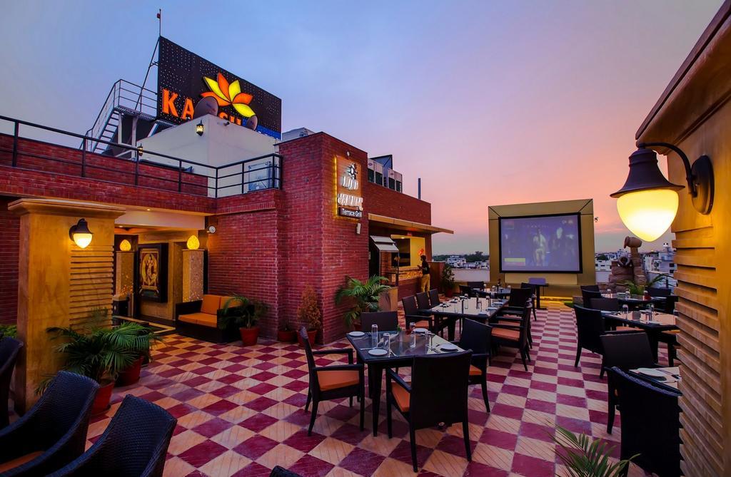 Hotel Kapish Smart-All Pure Veg Jaipur Exterior foto